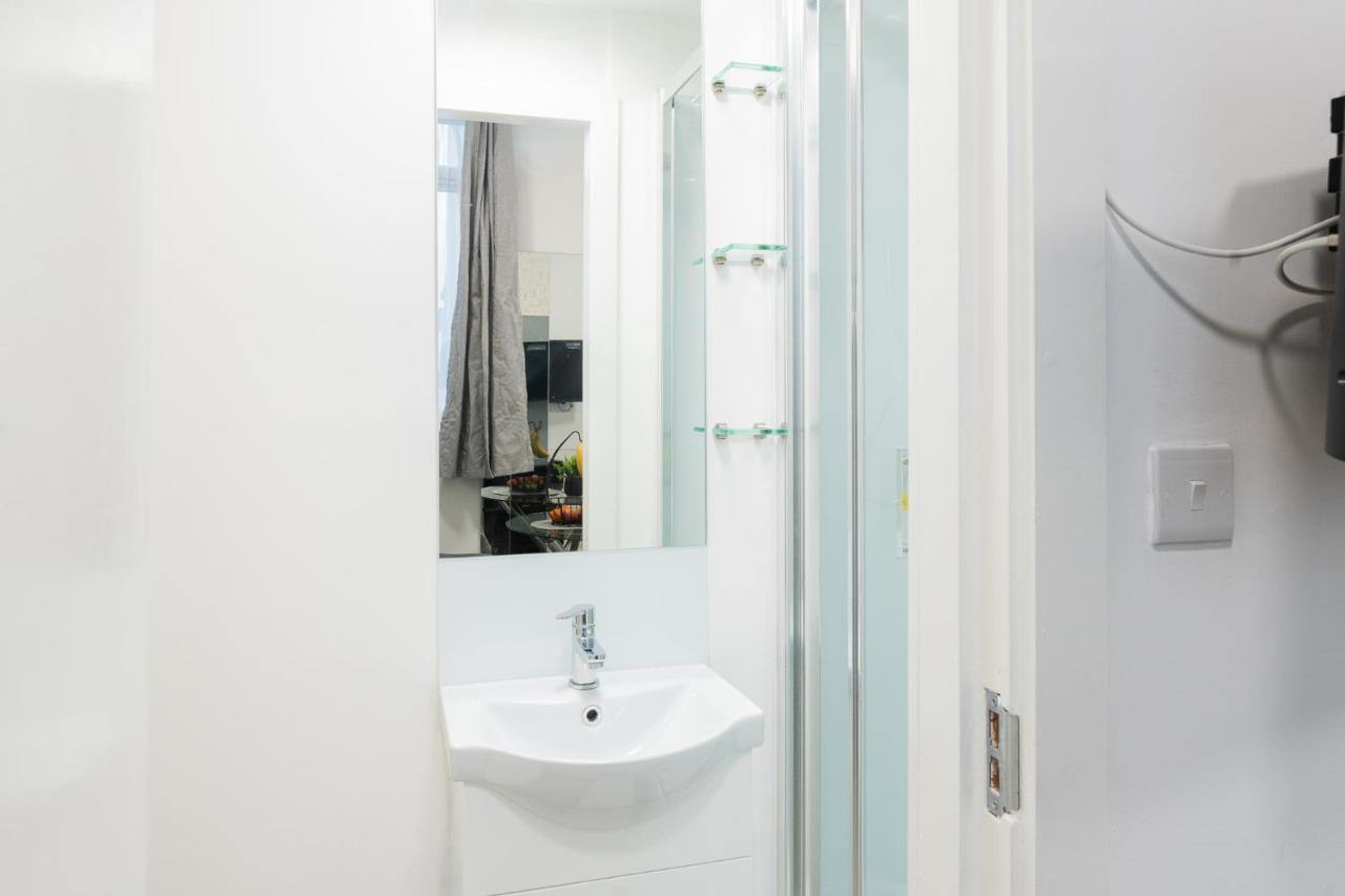 Large Studio Apartment 30 Mins To Oxford Street London Exterior photo